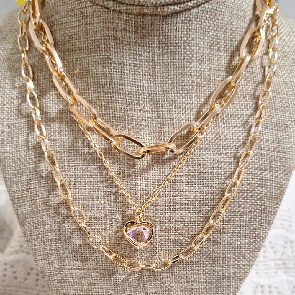 Elegant Gold and Pink Heart Pendant Necklace Set